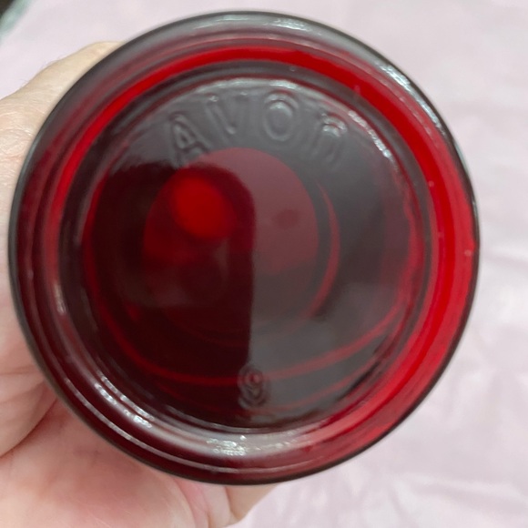 VINTAGE AVON RUBY RED BUD VASE WITH RUBY RED STOPPER - Picture 10 of 10